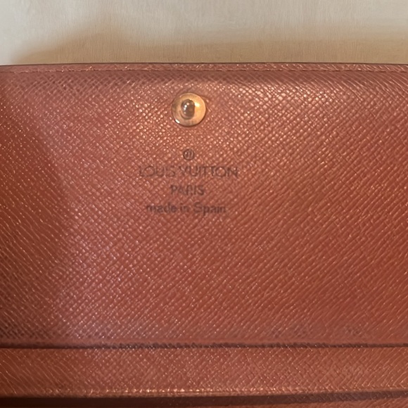 Louis Vuitton Tressor wallet. - Picture 4 of 11